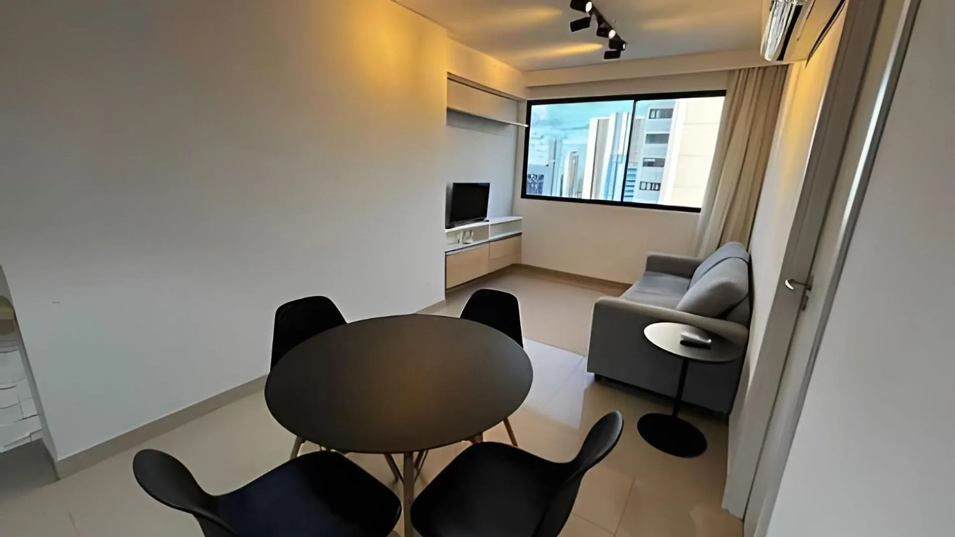Hosts Br-Flat Fit Transamerica Boa Viagem S/ Taxa Recife 0*,  Brazil